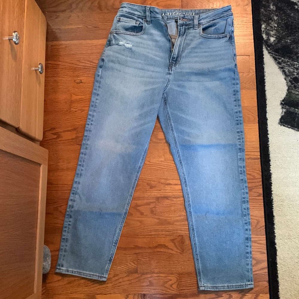 American Eagle mom jeans